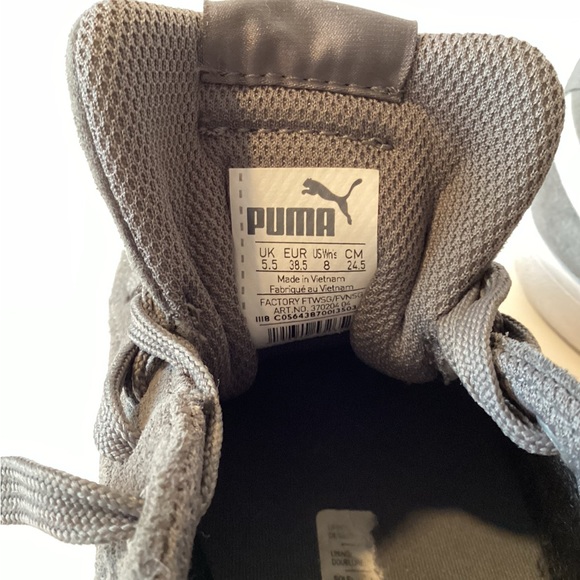 Puma Gray Suede Sneakers size 8 - Picture 5 of 6